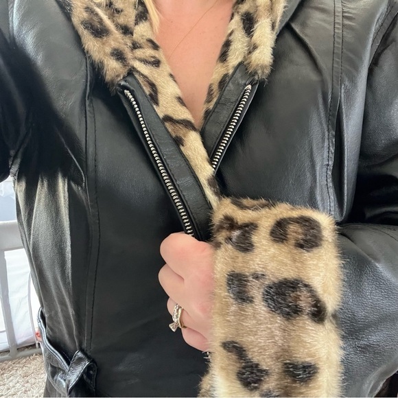 Vintage Leather and Leopard Hooded Winter Coat 🔥 - Picture 11 of 11